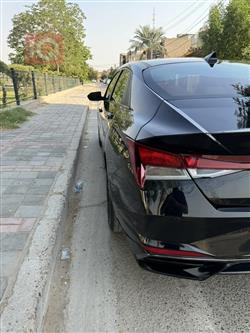 هیوندای ئەلەنترا